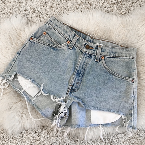 Levi's Pants - True Vintage Levi’s 550 Lightwash Cutoff Shorts